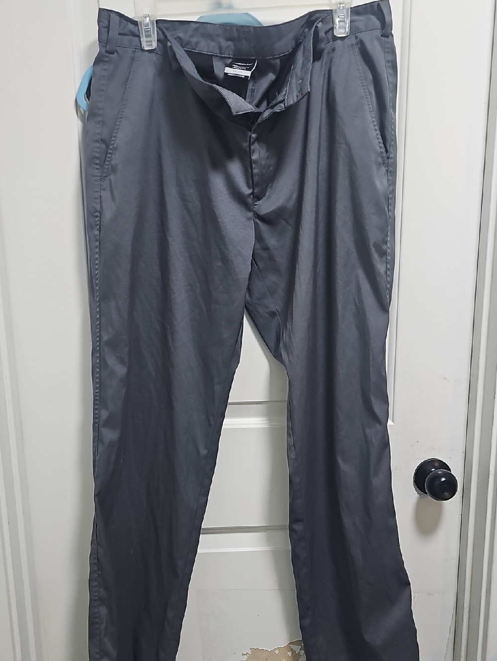 Nike Men's Gray Straight Chino Pants